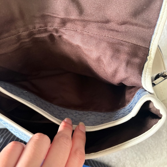 Coach purse - Picture 7 of 7